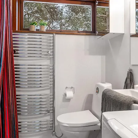 Сasa de vacaciones Loekea - From The Sea By Interhome