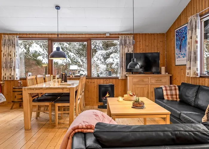 Сasa de vacaciones Loekea - From The Sea By Interhome *